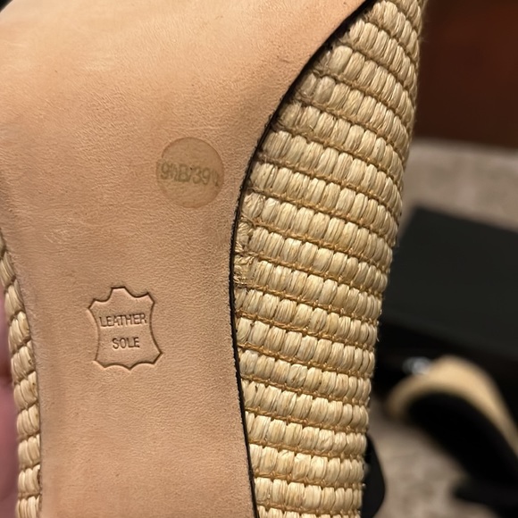 NIB BCBGMAXAZRIA MA-Fiasy in Natural Straw / Black Patent Leather Size 10M Pumps - Picture 7 of 10